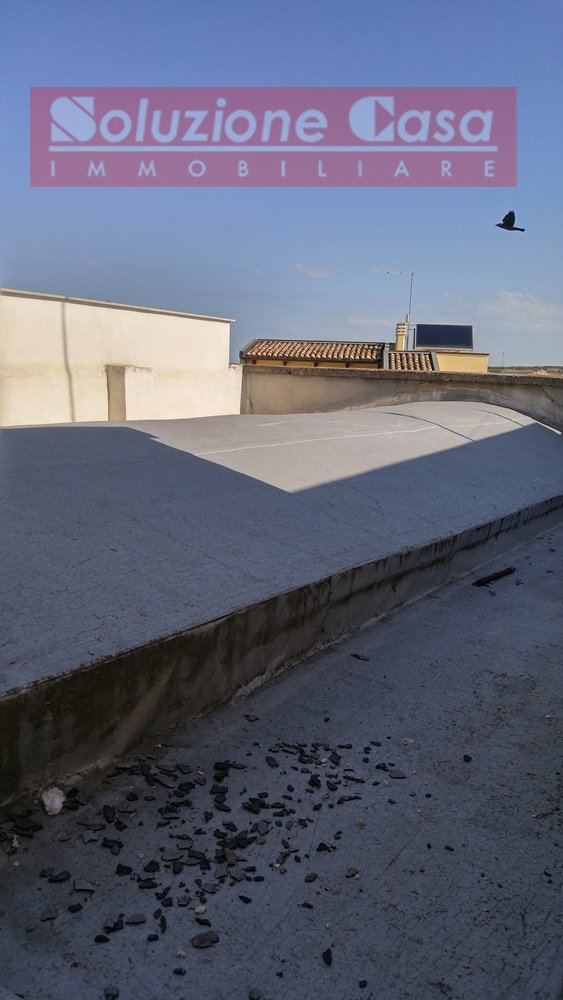 casa indipendente in vendita a Canosa di Puglia