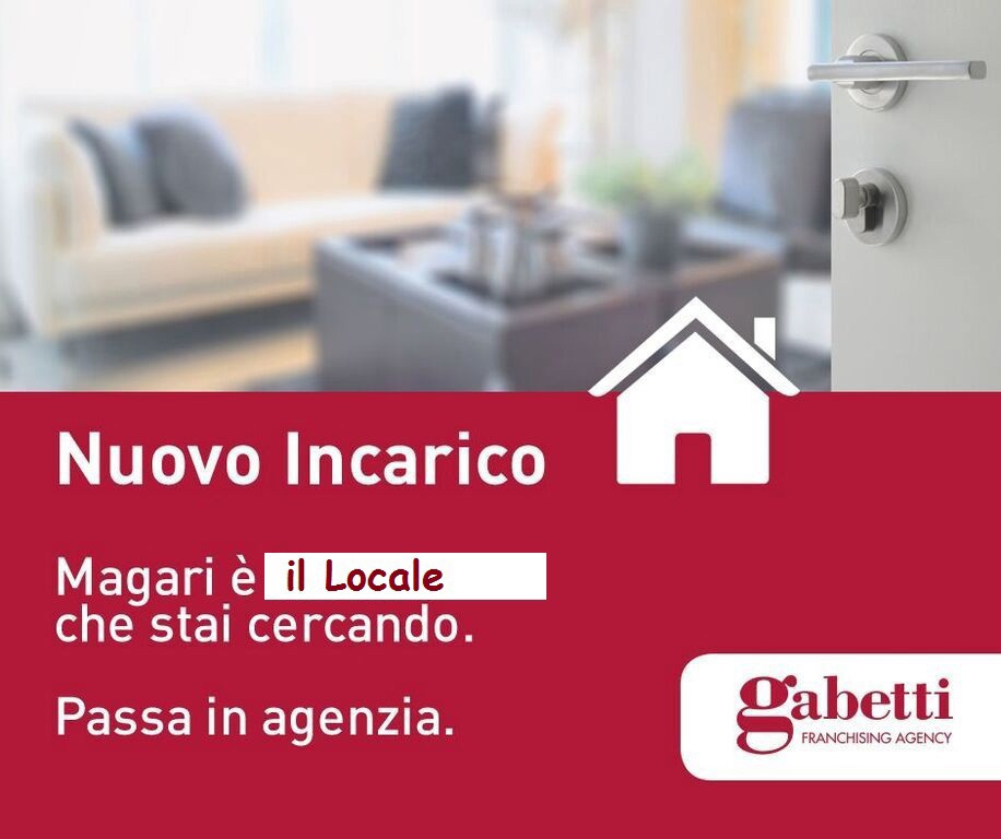 negozio in vendita a Canosa di Puglia