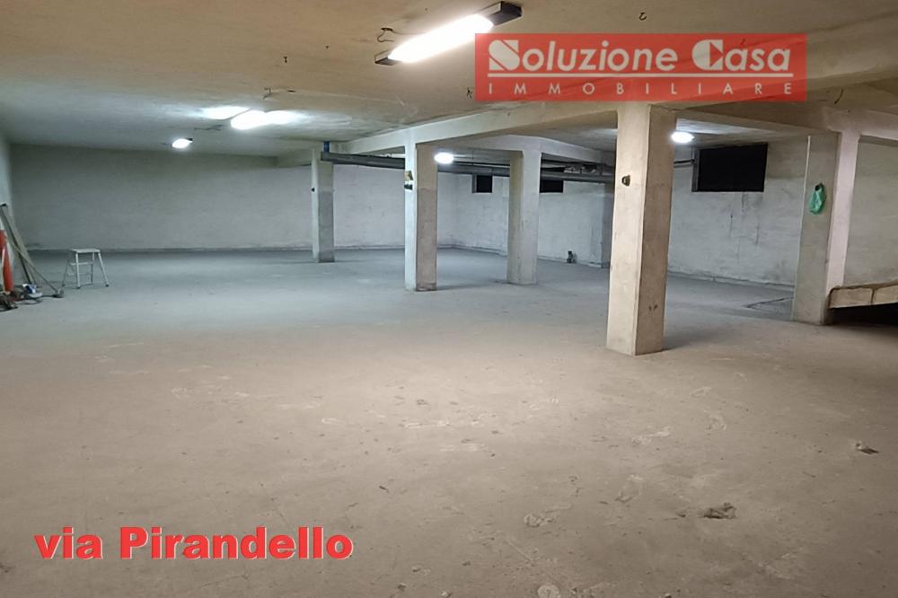 casa semindipendente in vendita a Canosa di Puglia