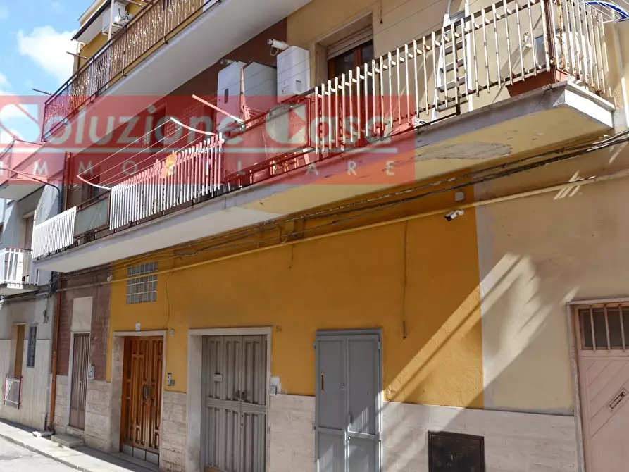 casa indipendente in vendita a Canosa di Puglia