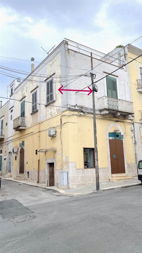 casa indipendente in vendita a Canosa di Puglia