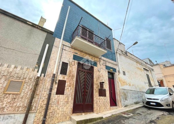 quadrivano in vendita a Canosa di Puglia