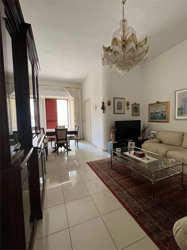 casa indipendente in vendita a Canosa di Puglia