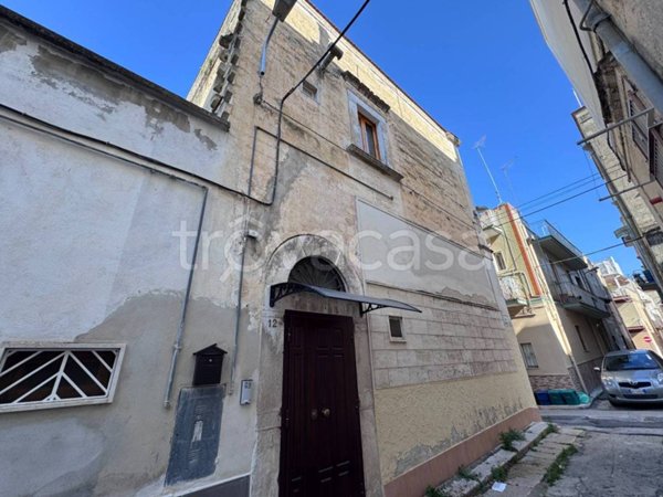 casa indipendente in vendita a Canosa di Puglia