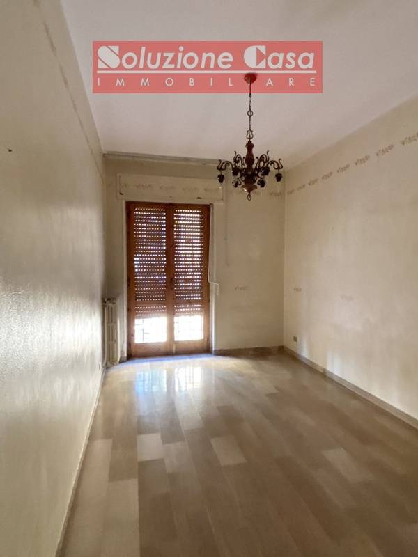 casa indipendente in vendita a Canosa di Puglia