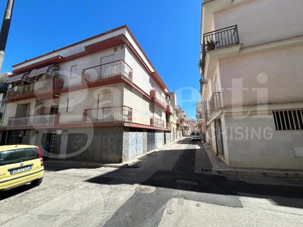 appartamento in vendita a Canosa di Puglia