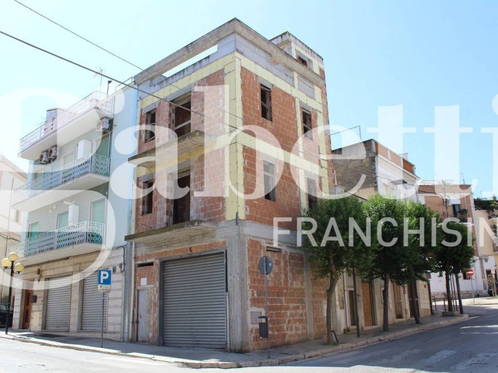 appartamento in vendita a Canosa di Puglia