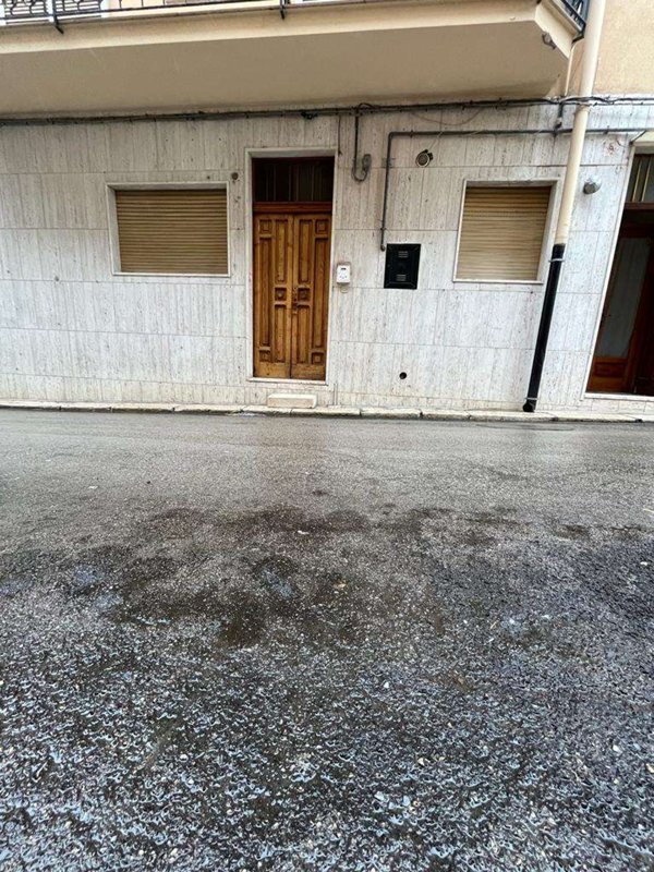 casa indipendente in vendita a Canosa di Puglia