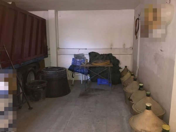 locale di sgombero in vendita a Canosa di Puglia