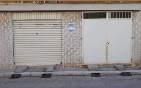 locale di sgombero in vendita a Canosa di Puglia