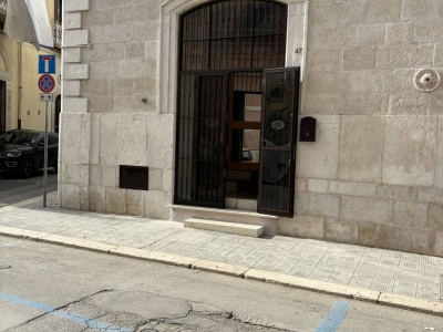 casa indipendente in vendita a Canosa di Puglia