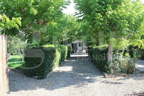 casa indipendente in vendita a Canosa di Puglia