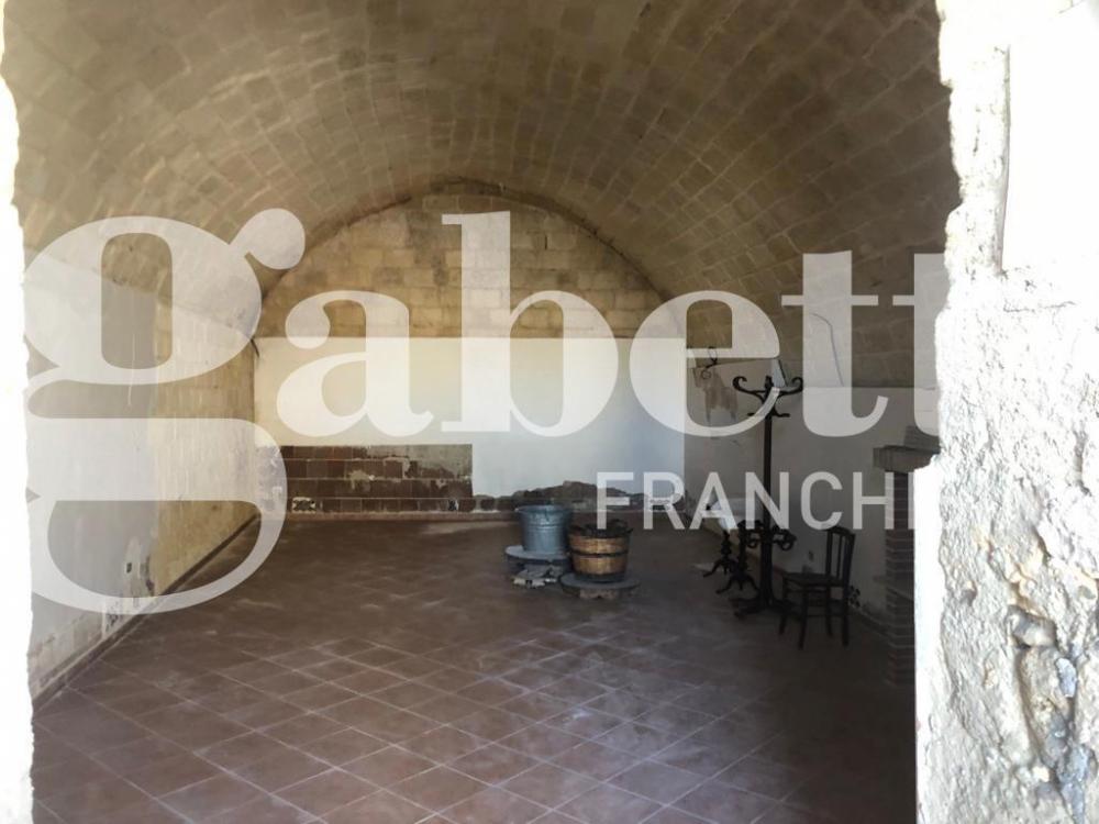 casa indipendente in vendita a Canosa di Puglia