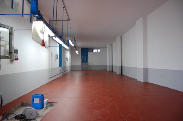 capannone in vendita a Canosa di Puglia