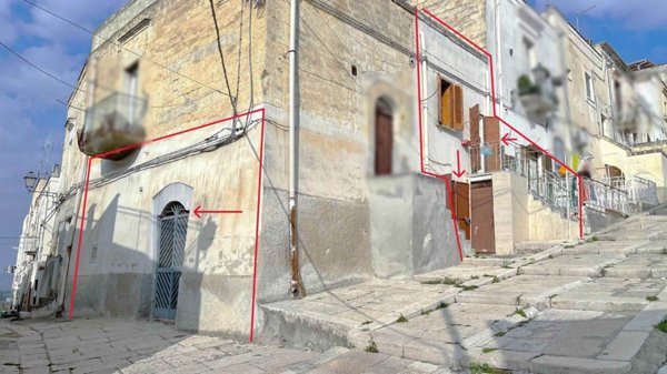 casa indipendente in vendita a Canosa di Puglia