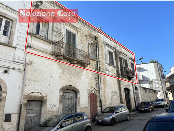 casa indipendente in vendita a Canosa di Puglia