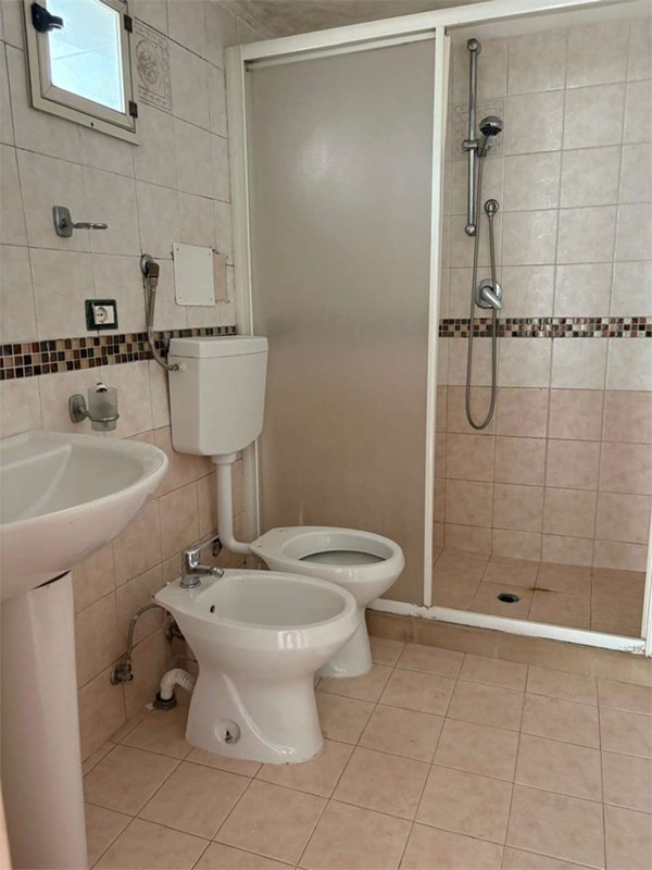 casa indipendente in vendita a Canosa di Puglia