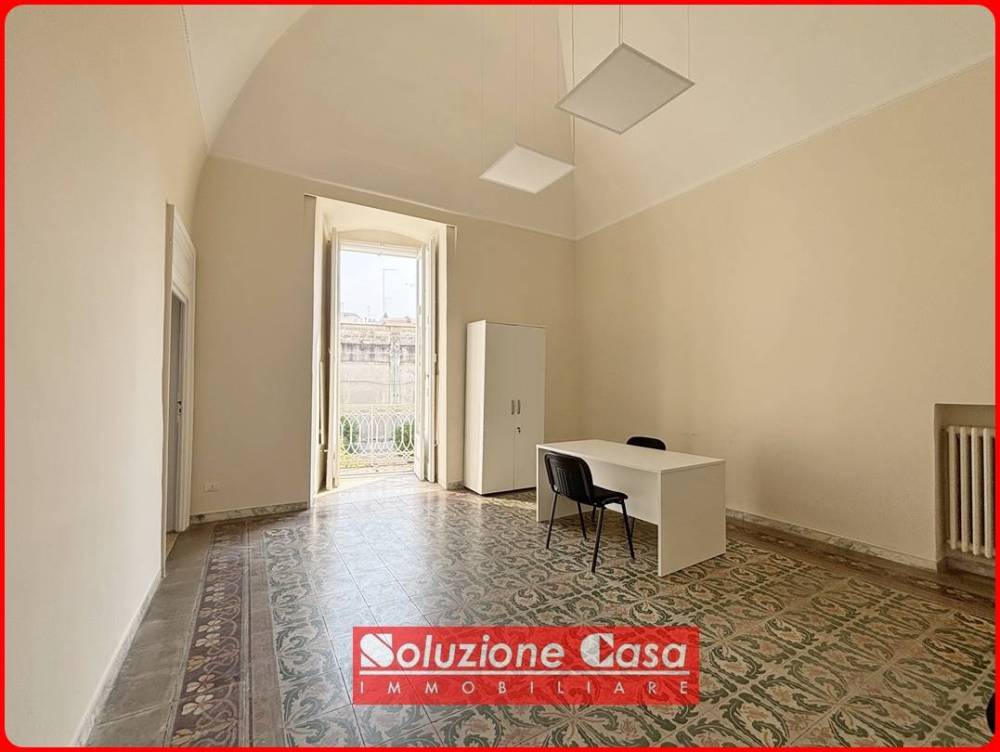 casa indipendente in vendita a Canosa di Puglia