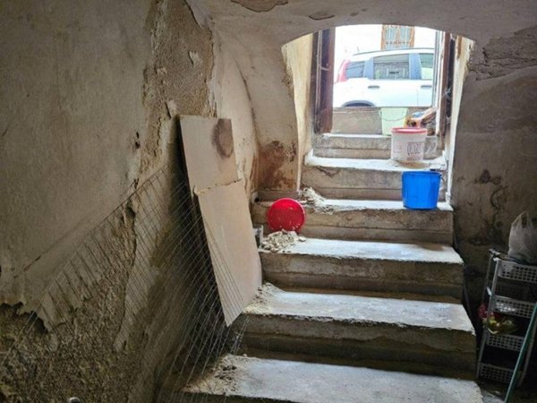 locale commerciale in vendita a Canosa di Puglia