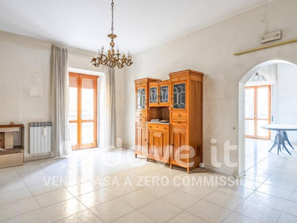 casa indipendente in vendita a Canosa di Puglia