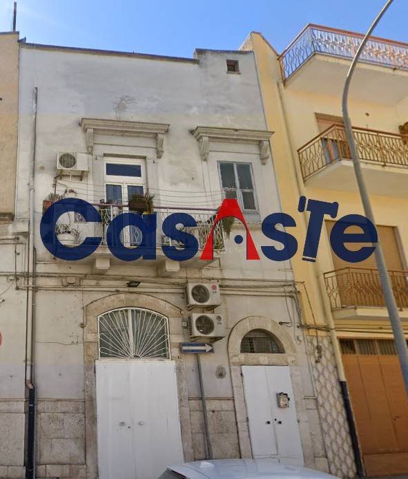 casa indipendente in vendita a Canosa di Puglia
