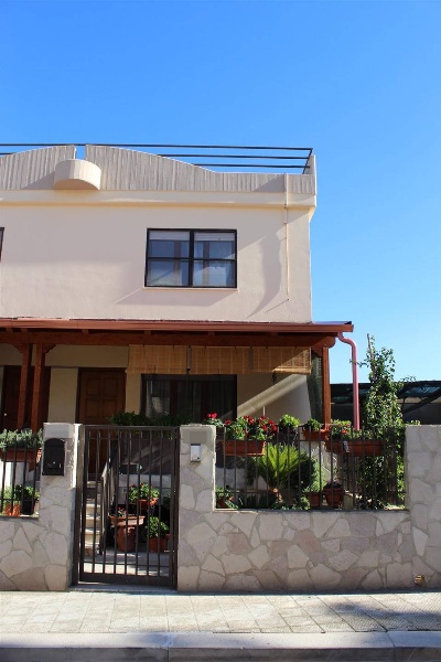 casa indipendente in vendita a Canosa di Puglia