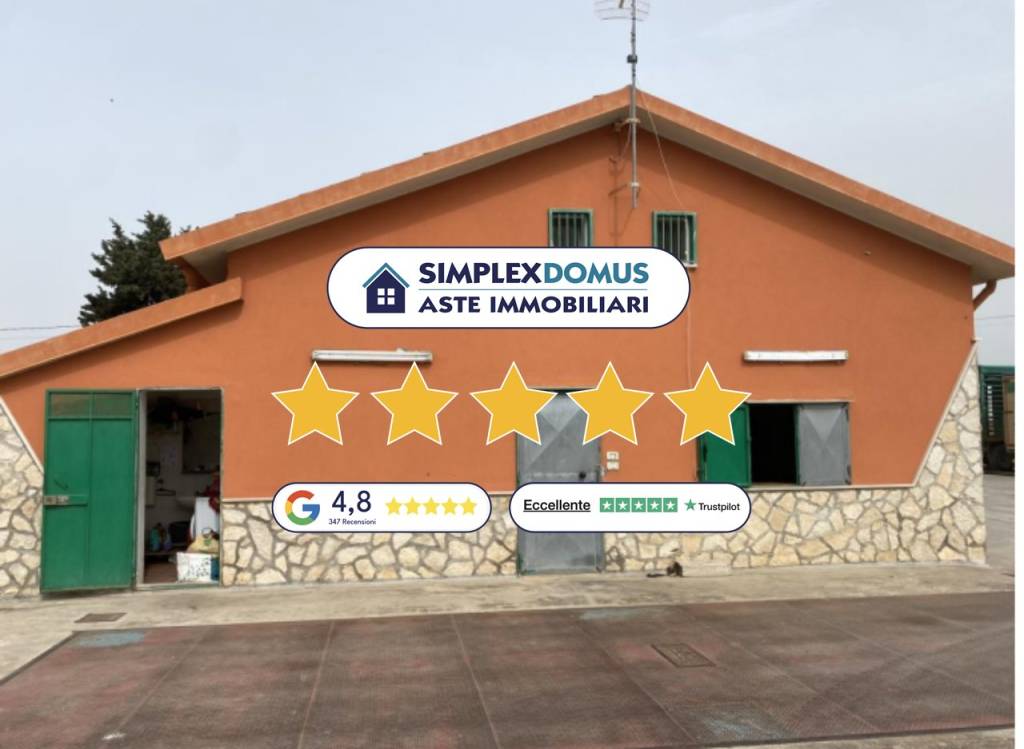 casa indipendente in vendita a Canosa di Puglia