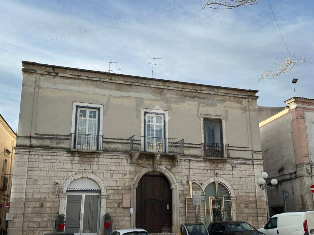 casa indipendente in vendita a Canosa di Puglia