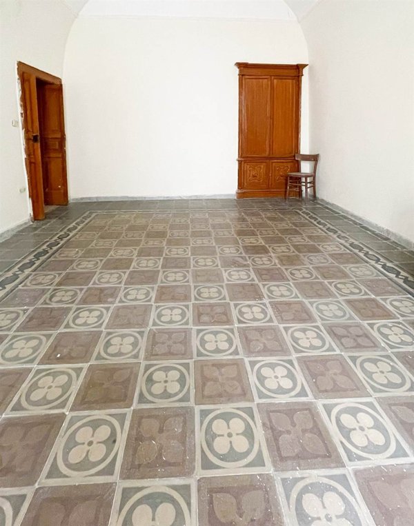 casa indipendente in vendita a Canosa di Puglia