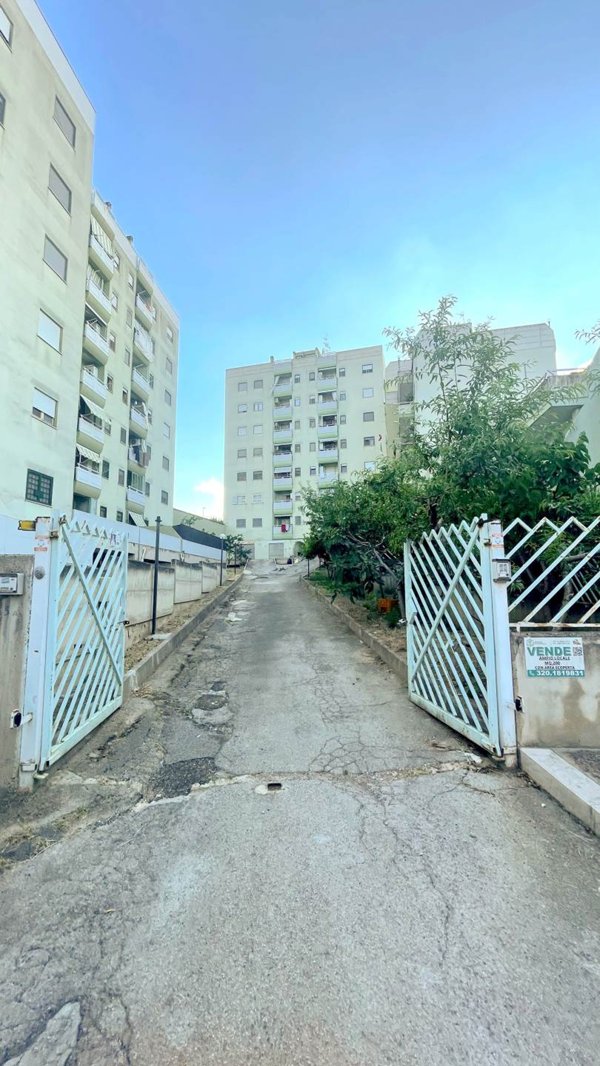 casa indipendente in vendita a Canosa di Puglia