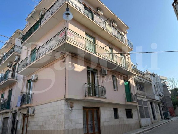 appartamento in vendita a Canosa di Puglia