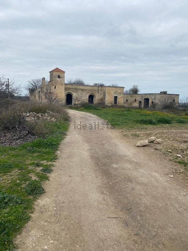 casale in vendita a Canosa di Puglia