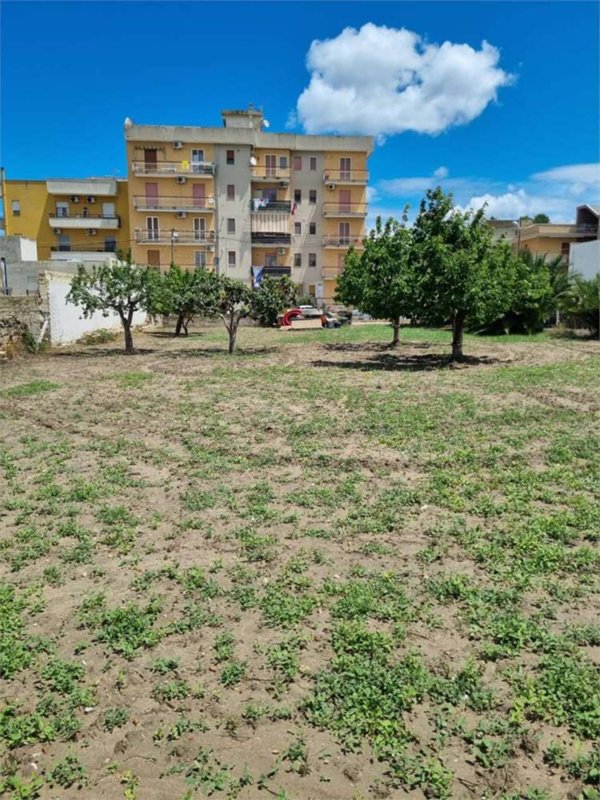 terreno edificabile in vendita a Canosa di Puglia