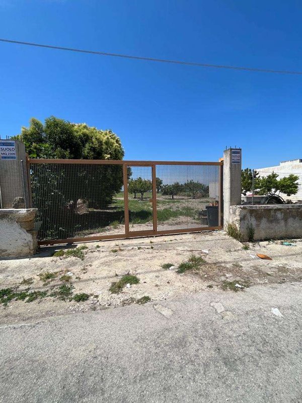 terreno edificabile in vendita a Canosa di Puglia