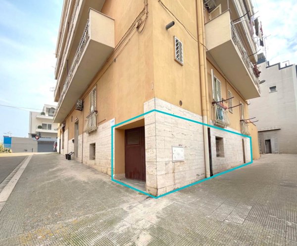 casa semindipendente in vendita a Canosa di Puglia