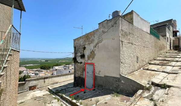 casa indipendente in vendita a Canosa di Puglia