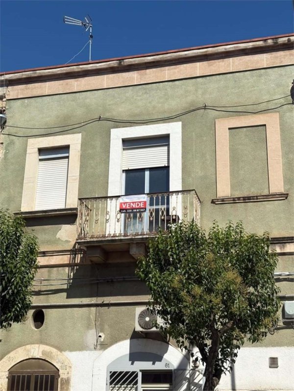 casa indipendente in vendita a Canosa di Puglia