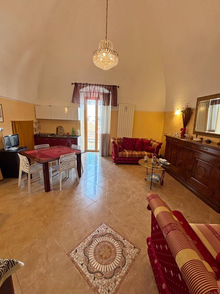 casa indipendente in vendita a Canosa di Puglia