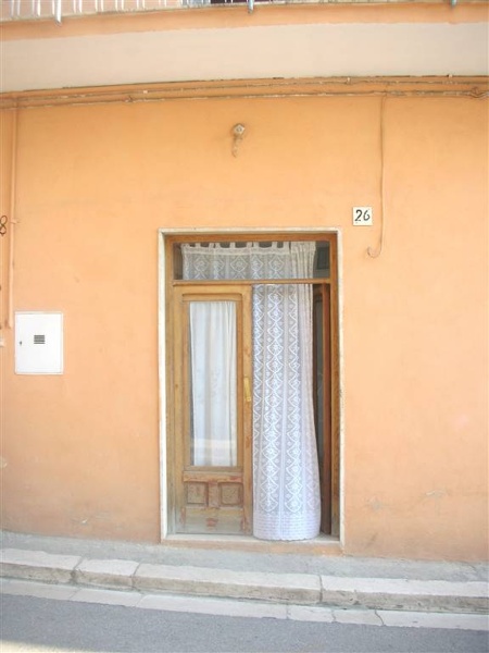 casa indipendente in vendita a Canosa di Puglia