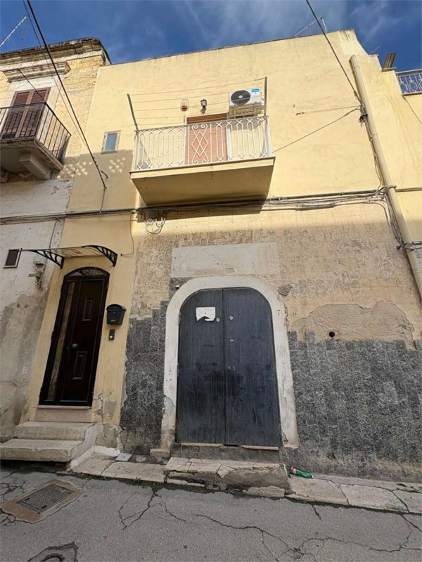 casa indipendente in vendita a Canosa di Puglia in zona Loconia