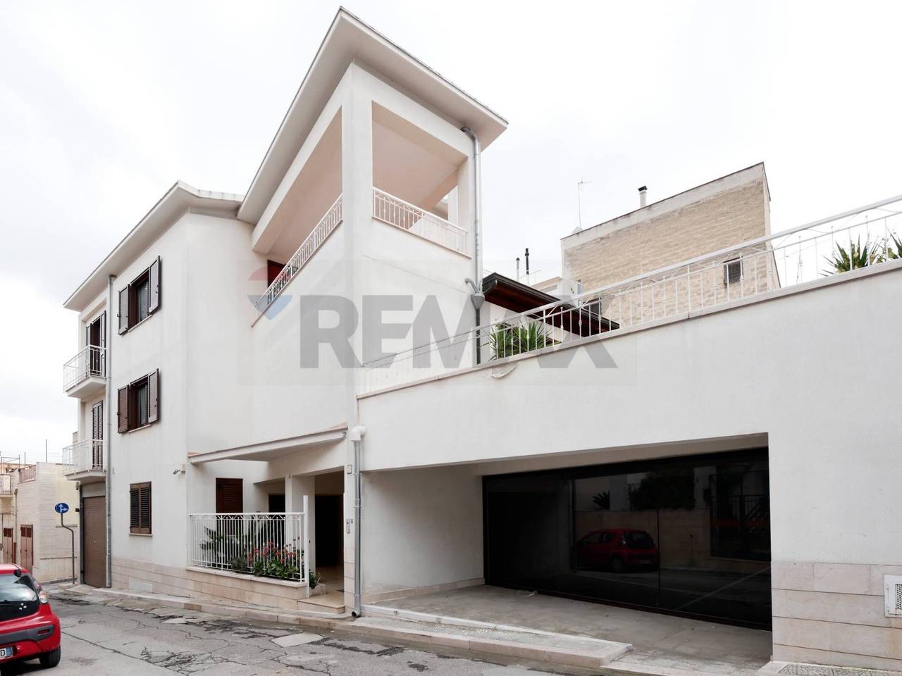 casa indipendente in vendita a Canosa di Puglia