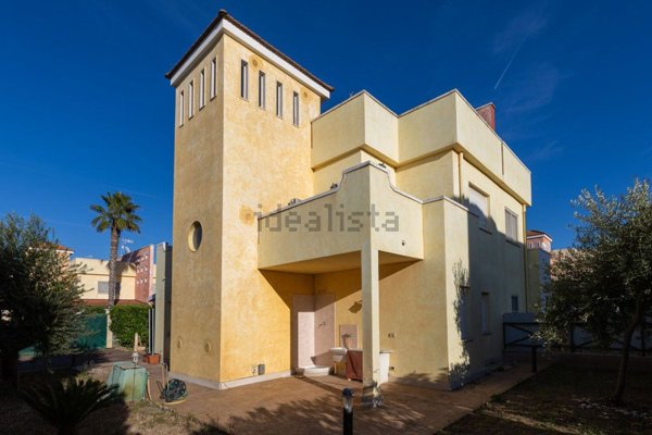 casa indipendente in vendita a Margherita di Savoia