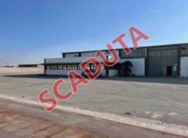 locale commerciale in vendita a Margherita di Savoia