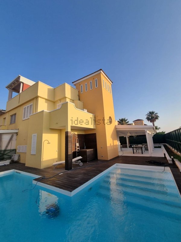 casa indipendente in vendita a Margherita di Savoia