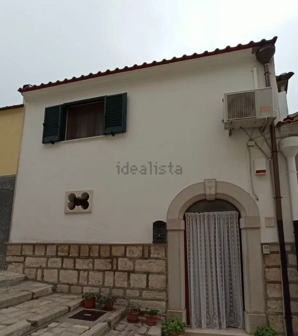 casa indipendente in vendita a Minervino Murge