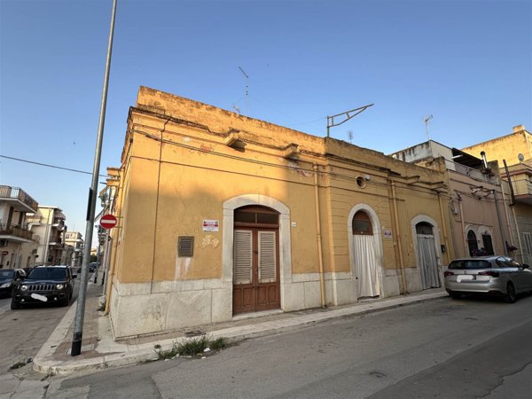 casa indipendente in vendita a San Ferdinando di Puglia