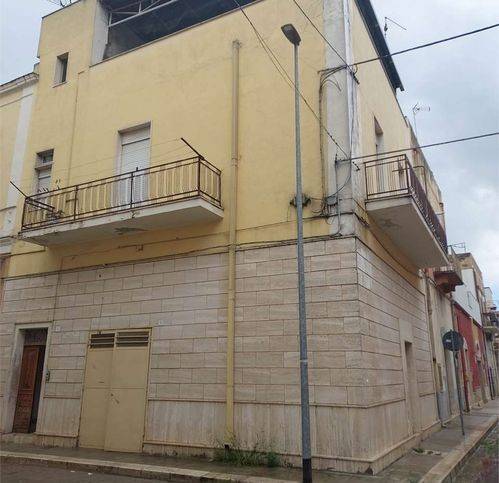 casa indipendente in vendita a San Ferdinando di Puglia