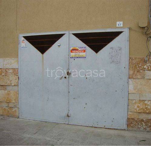 locale commerciale in vendita a San Ferdinando di Puglia