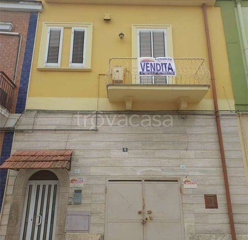 casa indipendente in vendita a San Ferdinando di Puglia