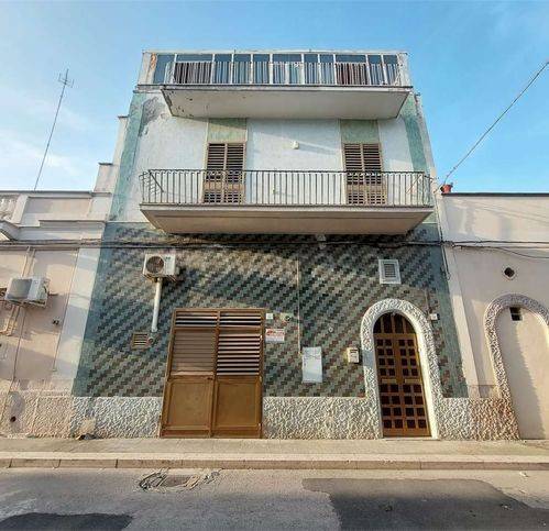casa indipendente in vendita a San Ferdinando di Puglia